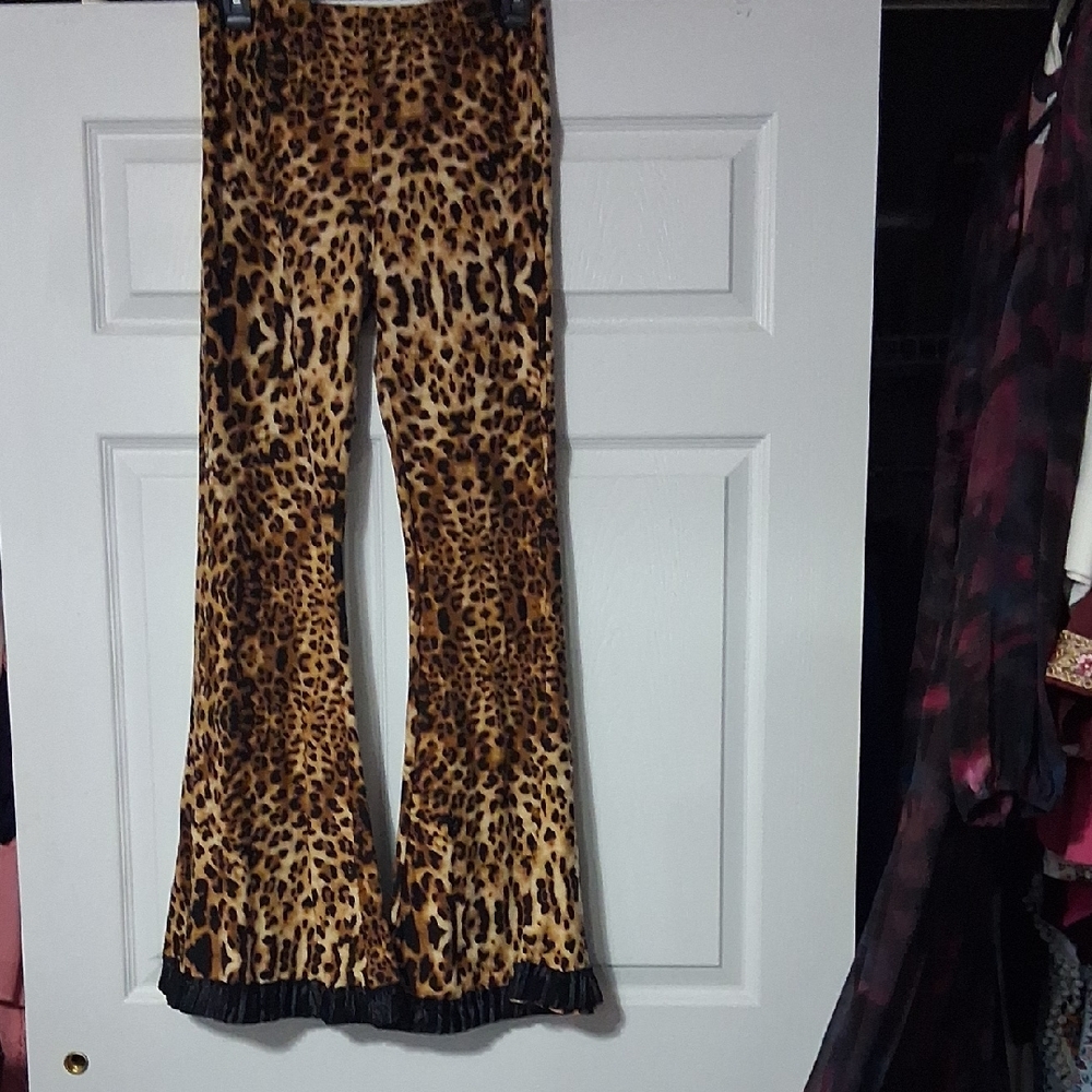 Vibe Leopard Print Wide Leg Pants